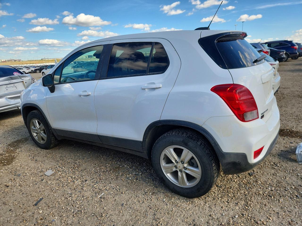 2021 CHEVROLET TRAX LS — снимка 2