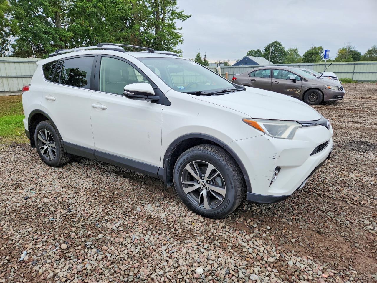 2016 TOYOTA RAV4 XLE — снимка 4