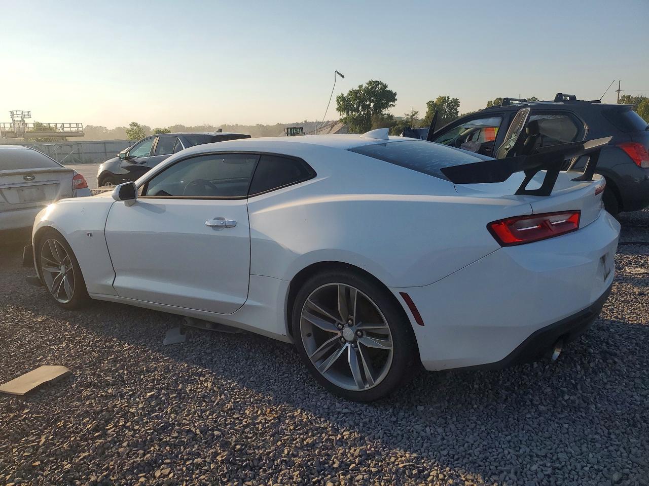2016 CHEVROLET CAMARO LT — снимка 2