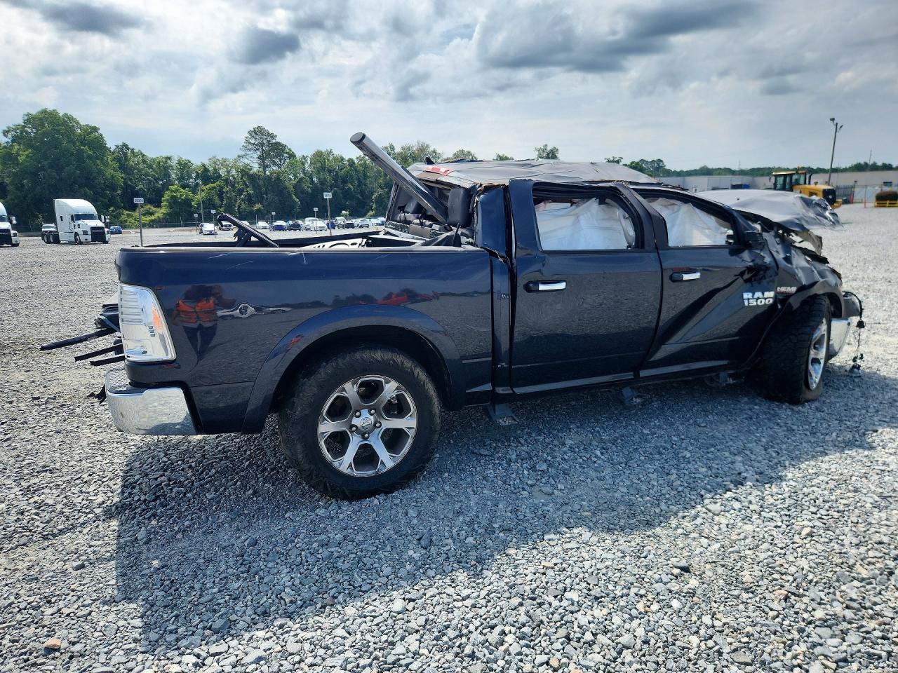 2015 RAM 1500 LARAMIE — снимка 3