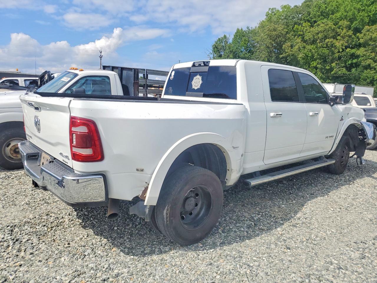 2022 RAM 3500 LARAMIE — снимка 3
