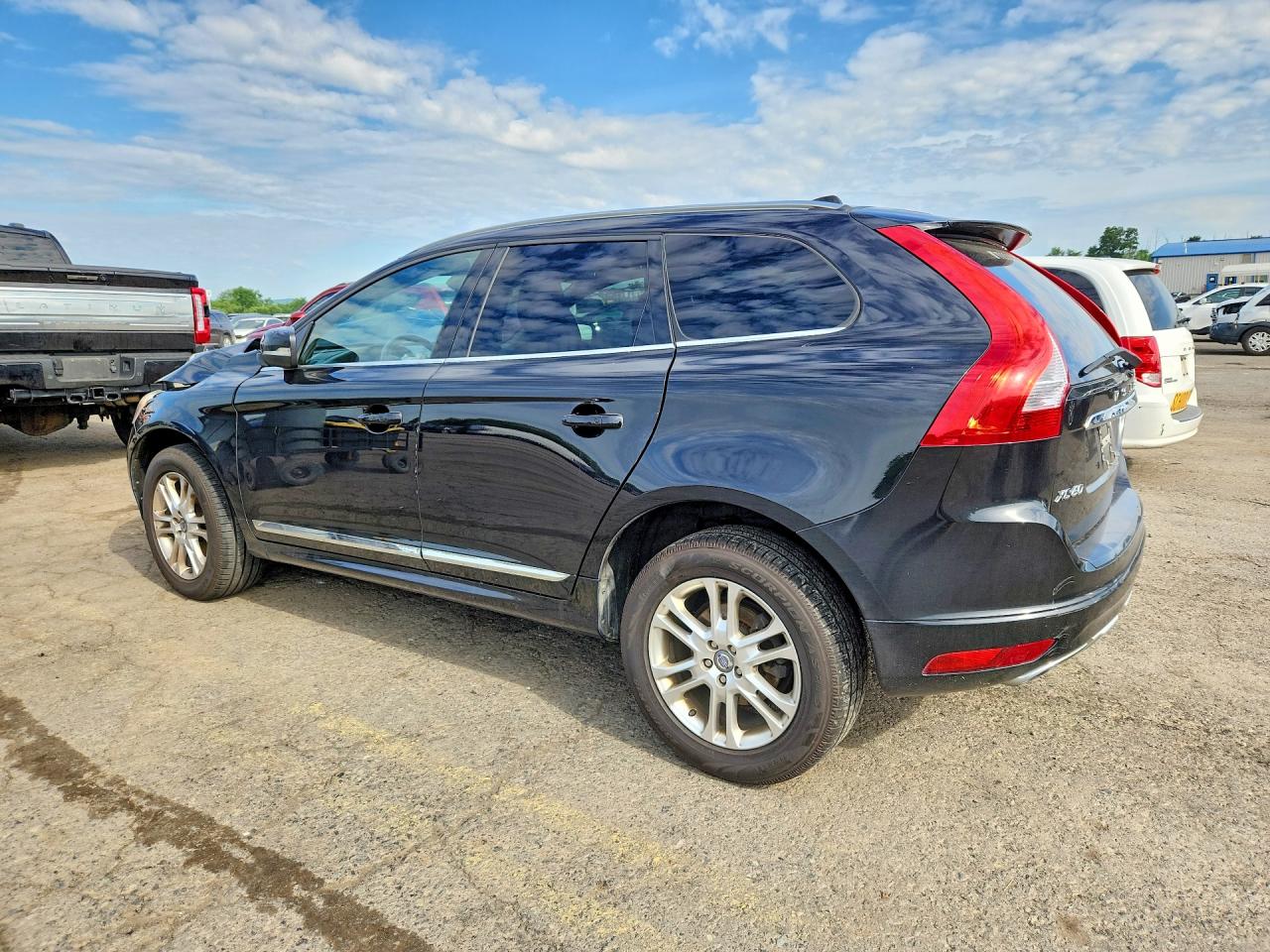 2015 VOLVO XC60 3.2 PREMIER + — снимка 2