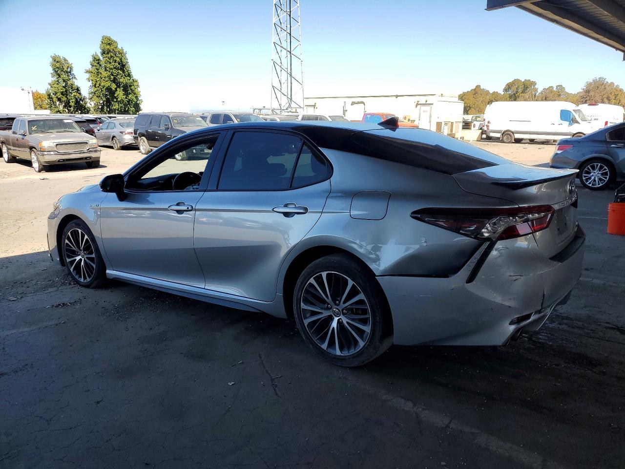 2021 TOYOTA CAMRY XSE — снимка 2