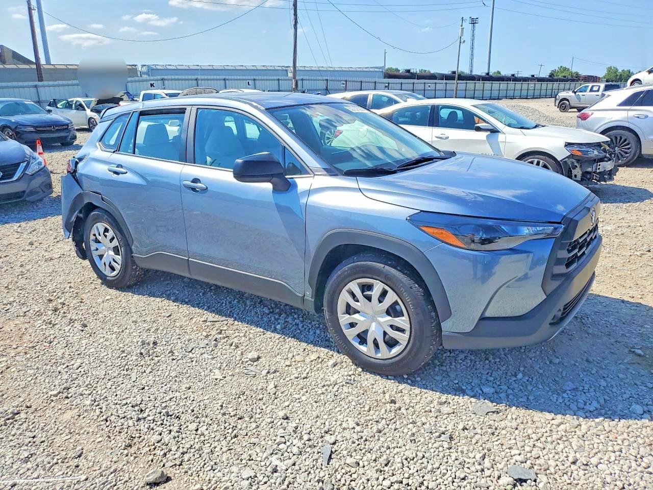 2026 TOYOTA COROLLA CROSS L — снимка 4