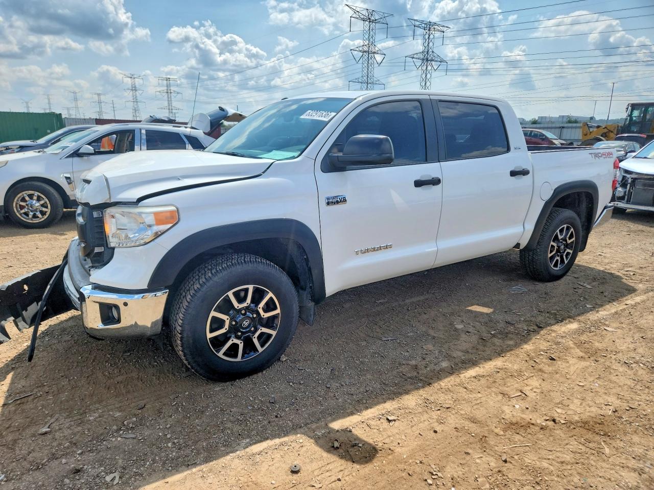 2017 TOYOTA TUNDRA SR5
