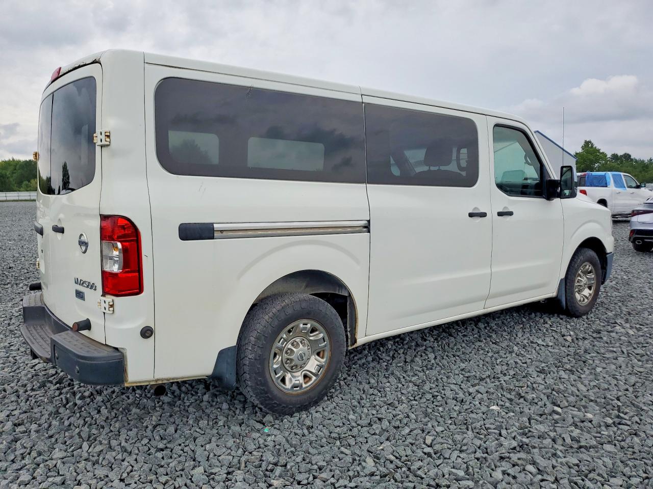 2016 NISSAN NV 2500 2500 HD SV — снимка 3