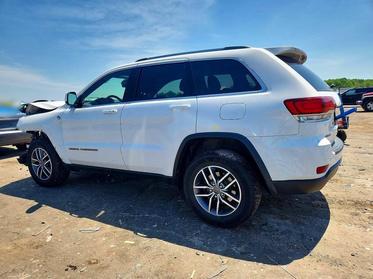 2020 JEEP GRAND CHEROKEE LAREDO — снимка 2