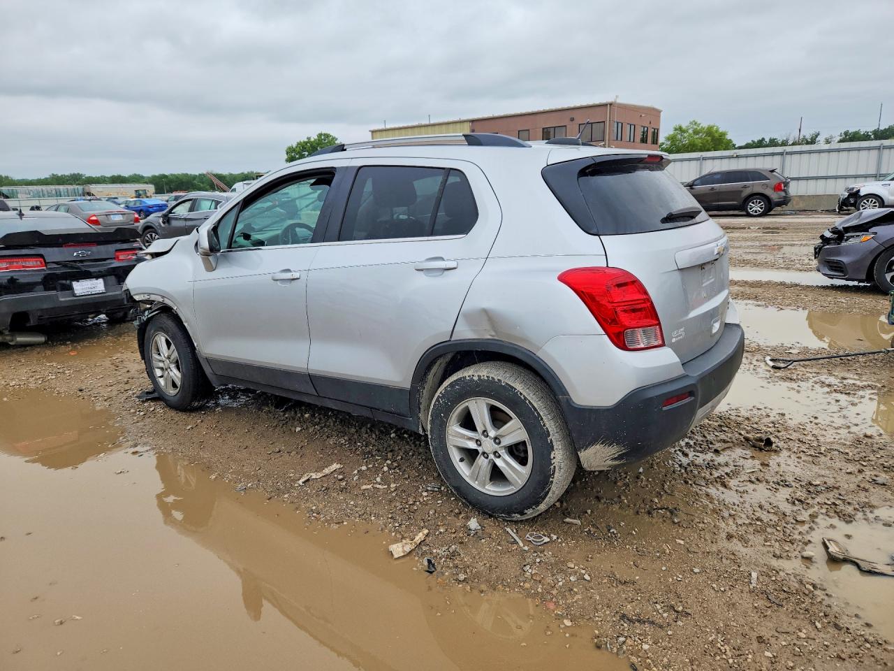 2016 CHEVROLET TRAX 1LT — снимка 2