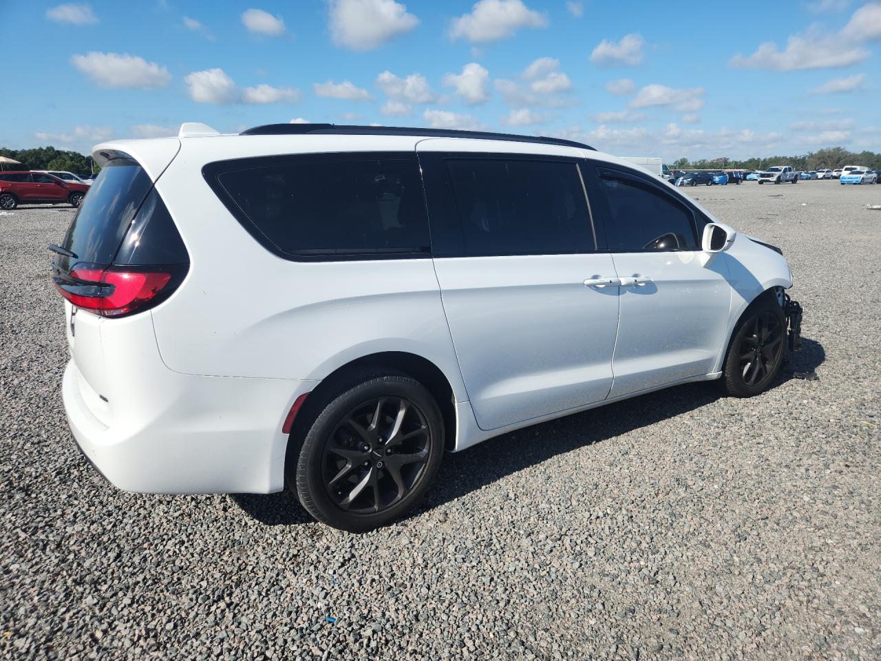 2022 CHRYSLER PACIFICA TOURING L — снимка 3