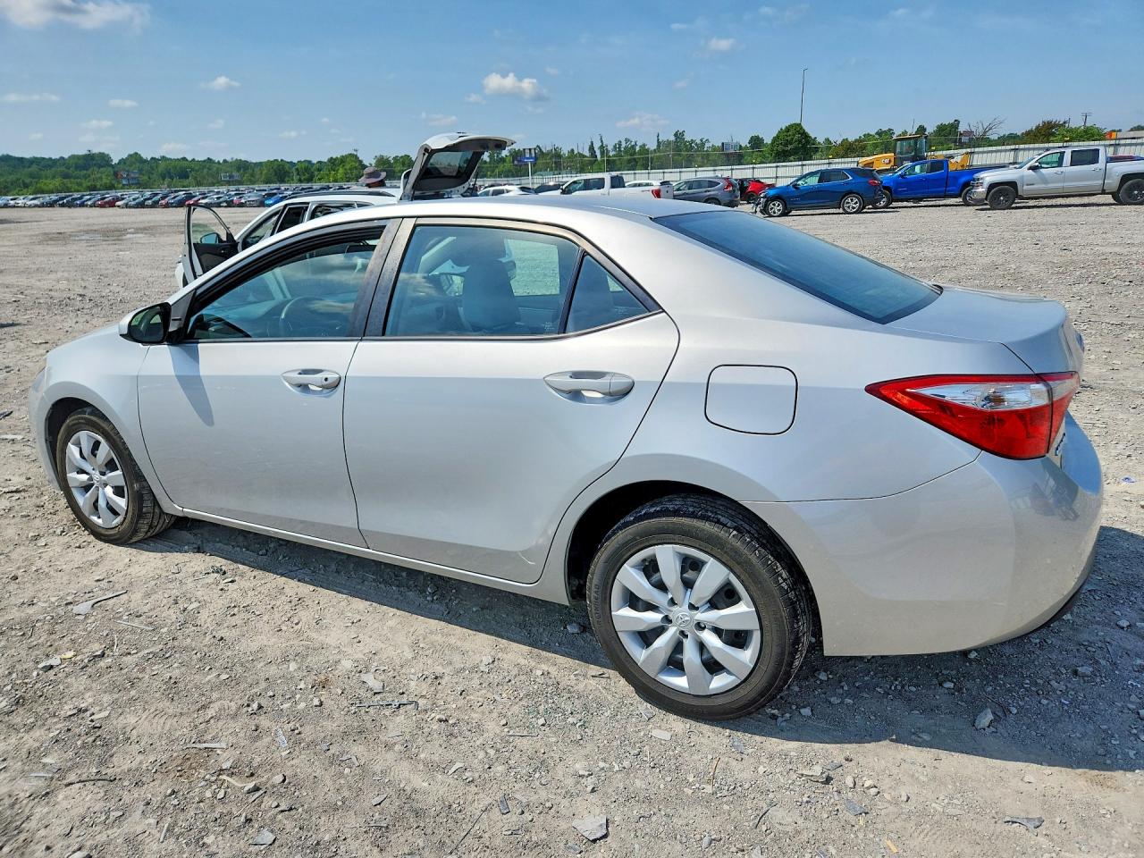 2016 TOYOTA COROLLA LE — снимка 2