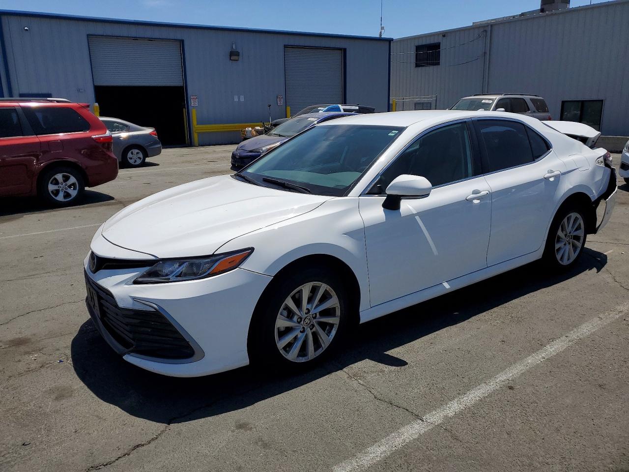 2021 TOYOTA CAMRY LE