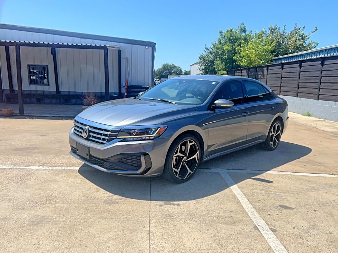 2022 VOLKSWAGEN PASSAT R-LINE — снимка 2