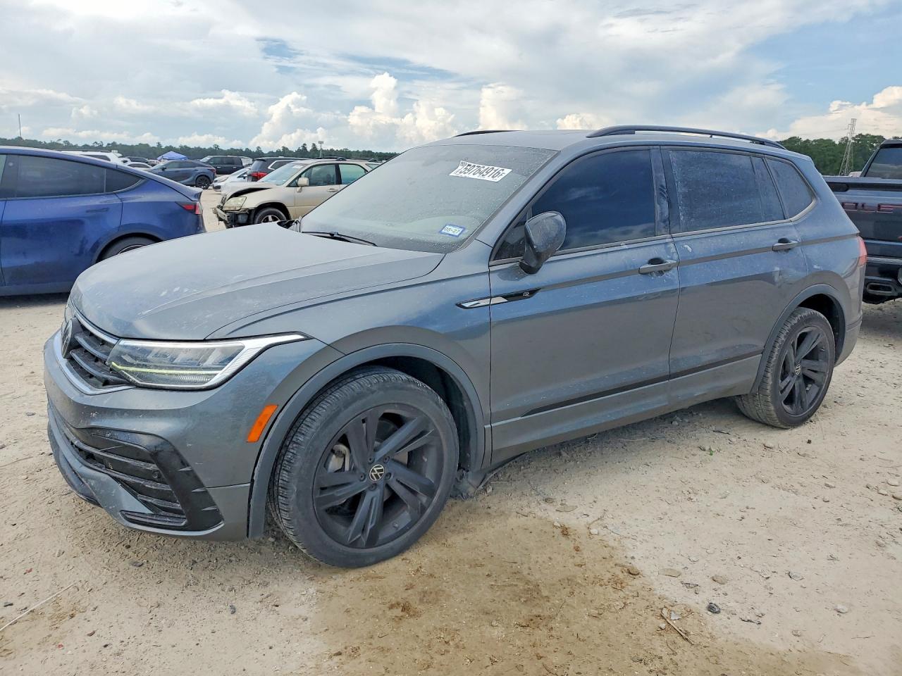 2024 VOLKSWAGEN TIGUAN SE R-LINE BLACK