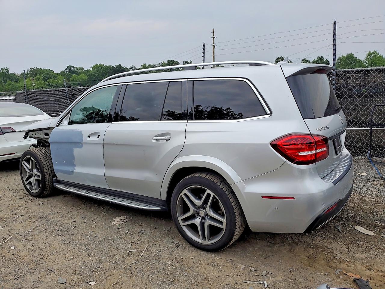 2017 MERCEDES-BENZ GLS 550 4MATIC — снимка 2