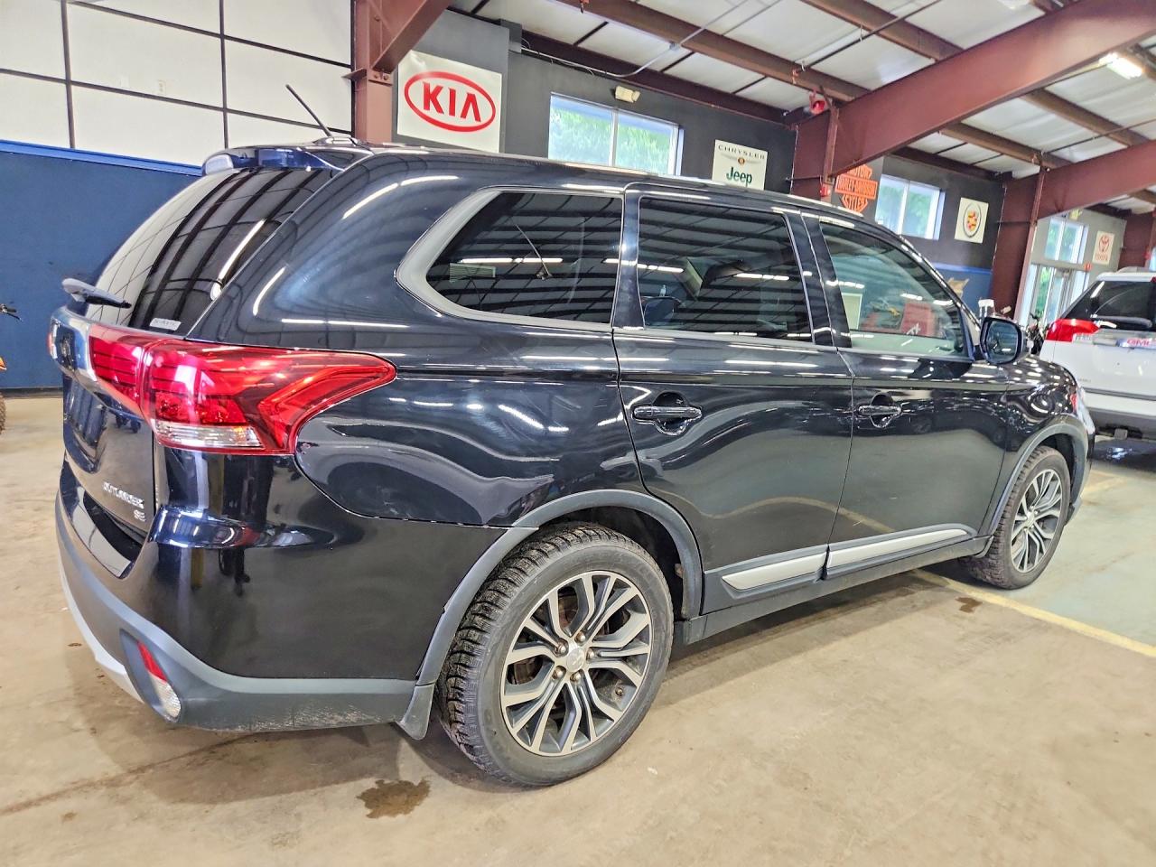 2016 MITSUBISHI OUTLANDER SE — снимка 3