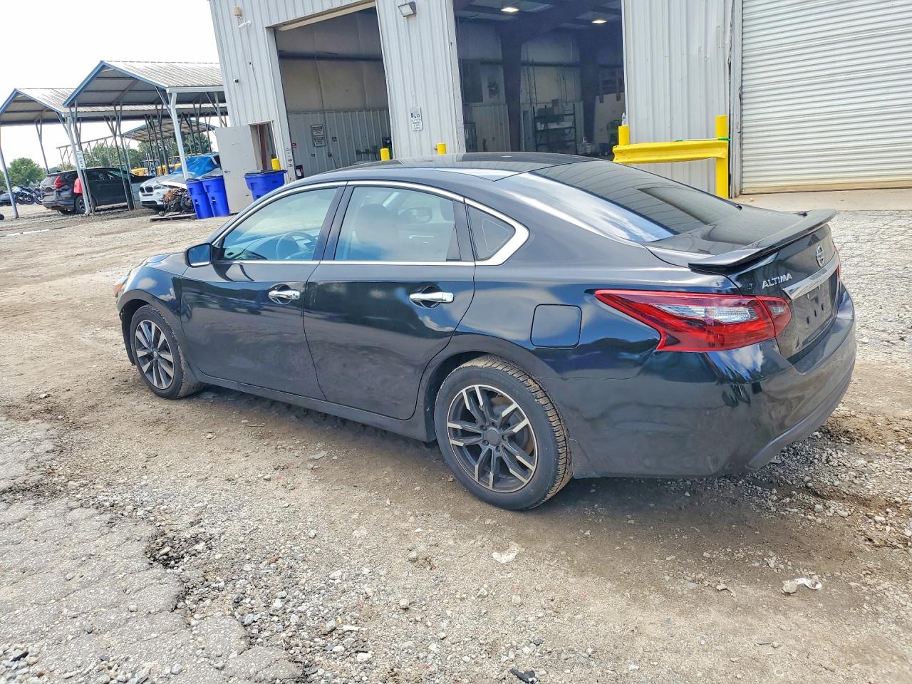 2017 NISSAN ALTIMA 2.5 SR — снимка 2