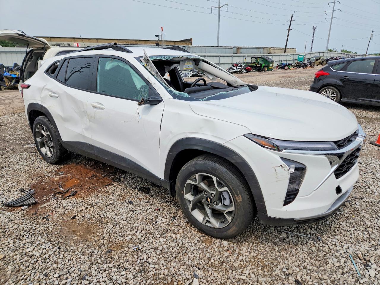 2026 CHEVROLET TRAX 1LT — снимка 4