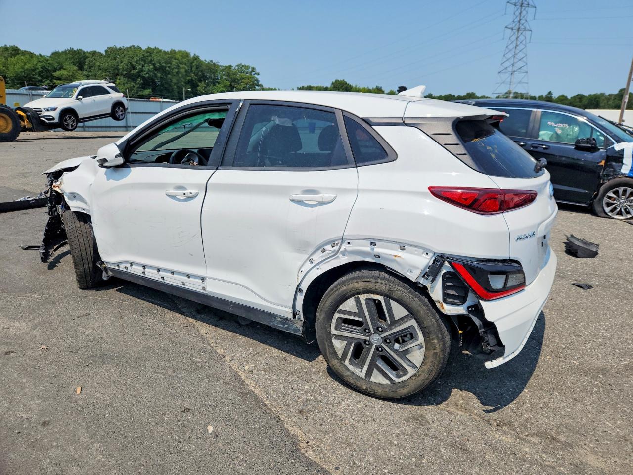 2023 HYUNDAI KONA SE — снимка 2