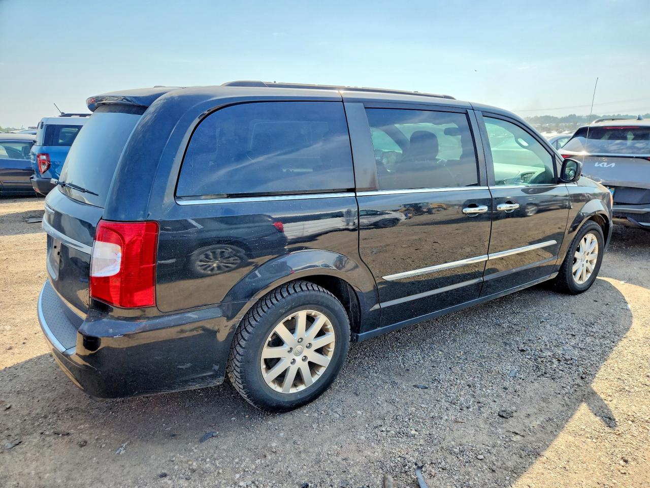 2015 CHRYSLER TOWN & COUNTRY TOURING — снимка 3
