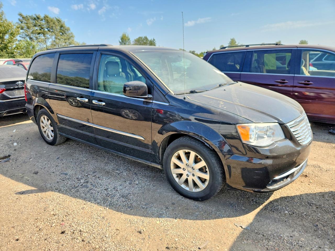 2015 CHRYSLER TOWN & COUNTRY TOURING — снимка 4
