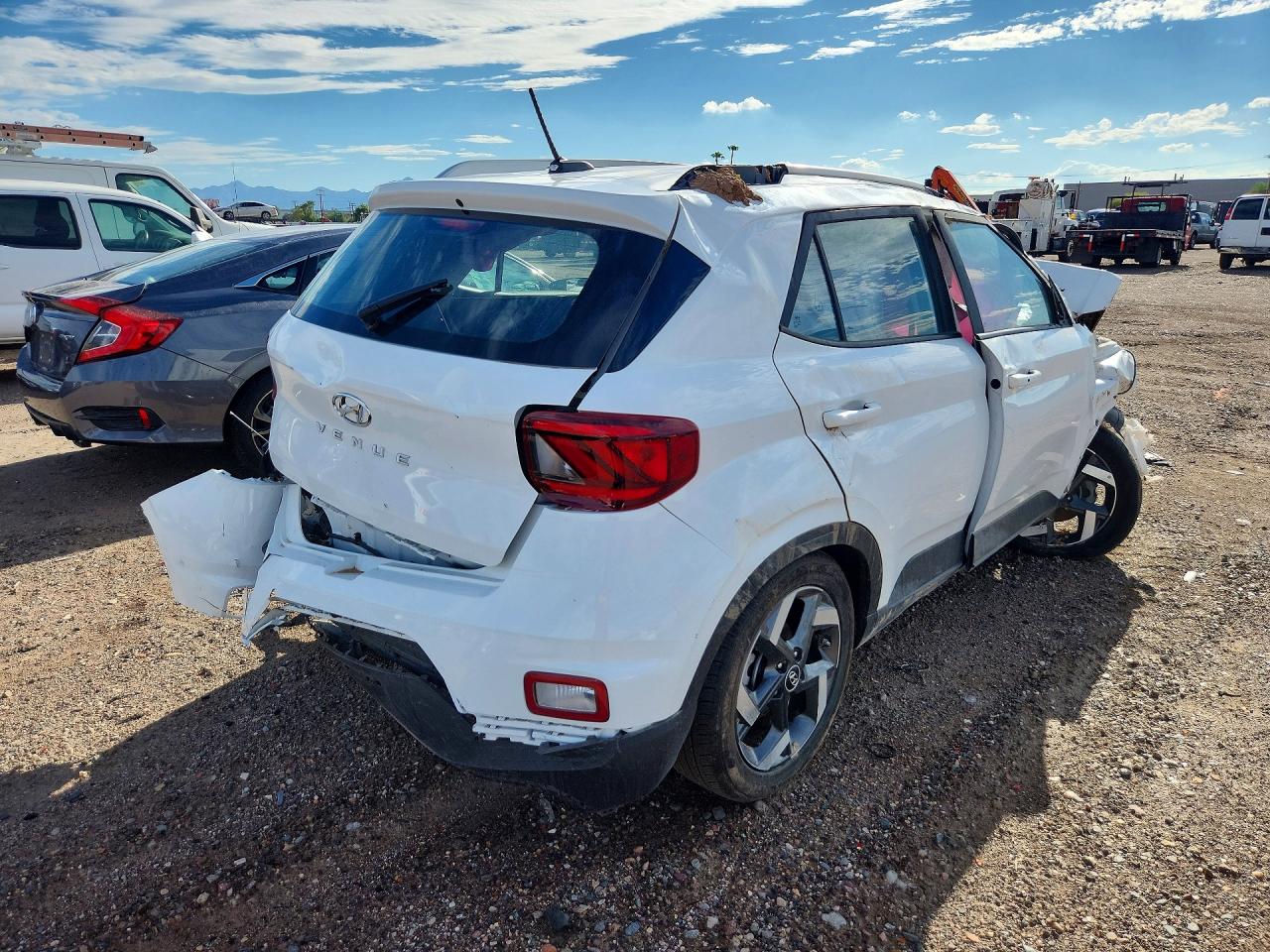 2026 HYUNDAI VENUE SEL — снимка 3