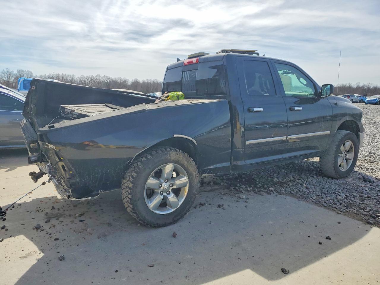 2015 RAM 1500 SLT — снимка 3
