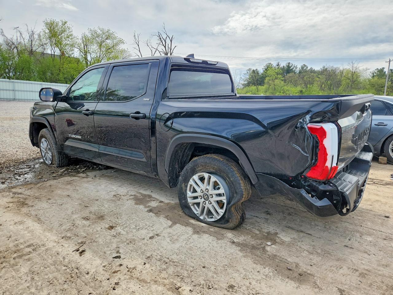 2026 TOYOTA TUNDRA SR5 — снимка 2