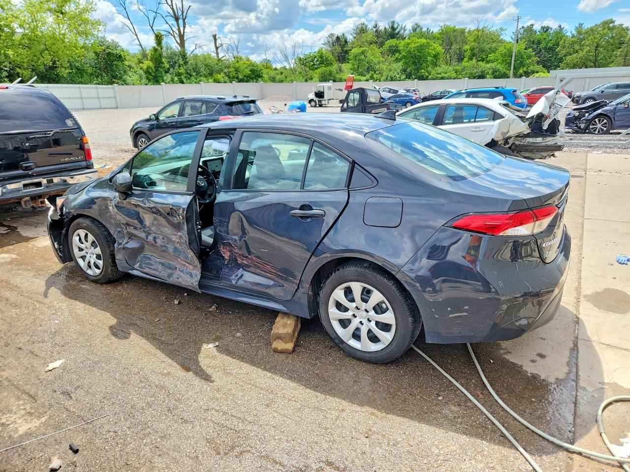 2024 TOYOTA COROLLA LE — снимка 2