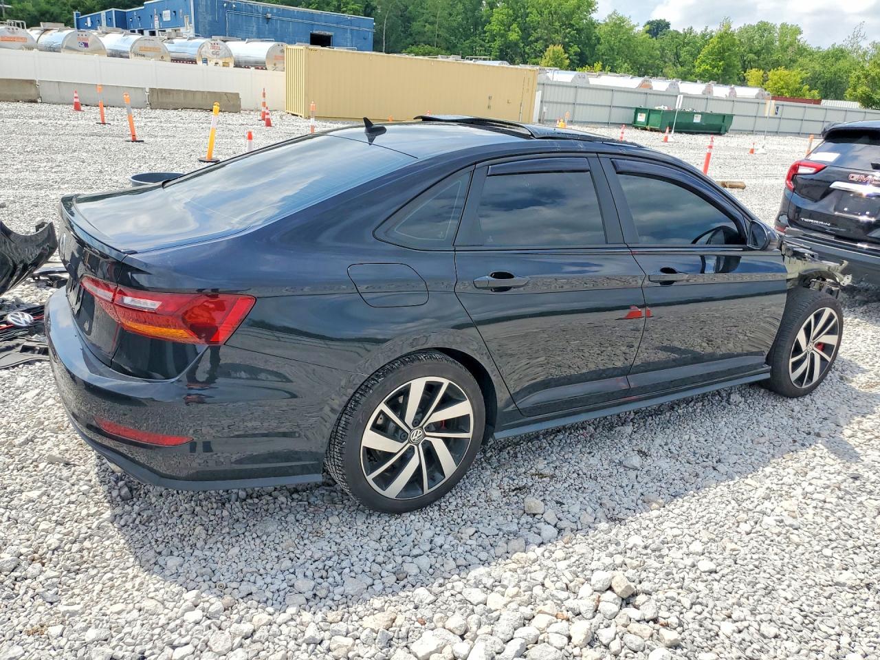 2019 VOLKSWAGEN JETTA GLI — снимка 3