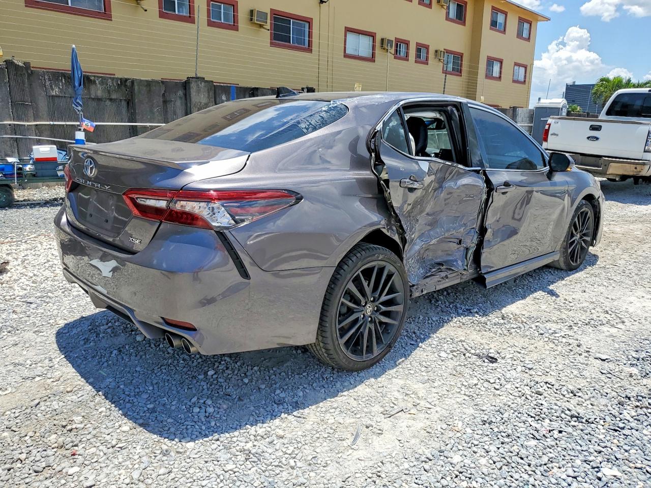 2021 TOYOTA CAMRY XSE — снимка 3