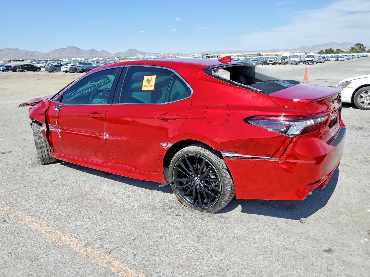 2021 TOYOTA CAMRY XSE — снимка 2