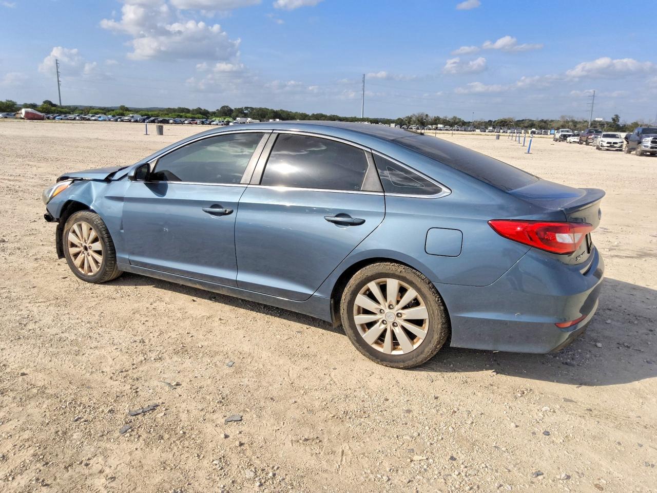2017 HYUNDAI SONATA SE — снимка 2