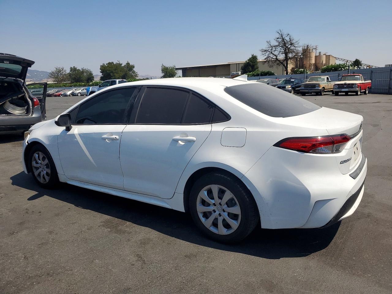 2020 TOYOTA COROLLA LE — снимка 2