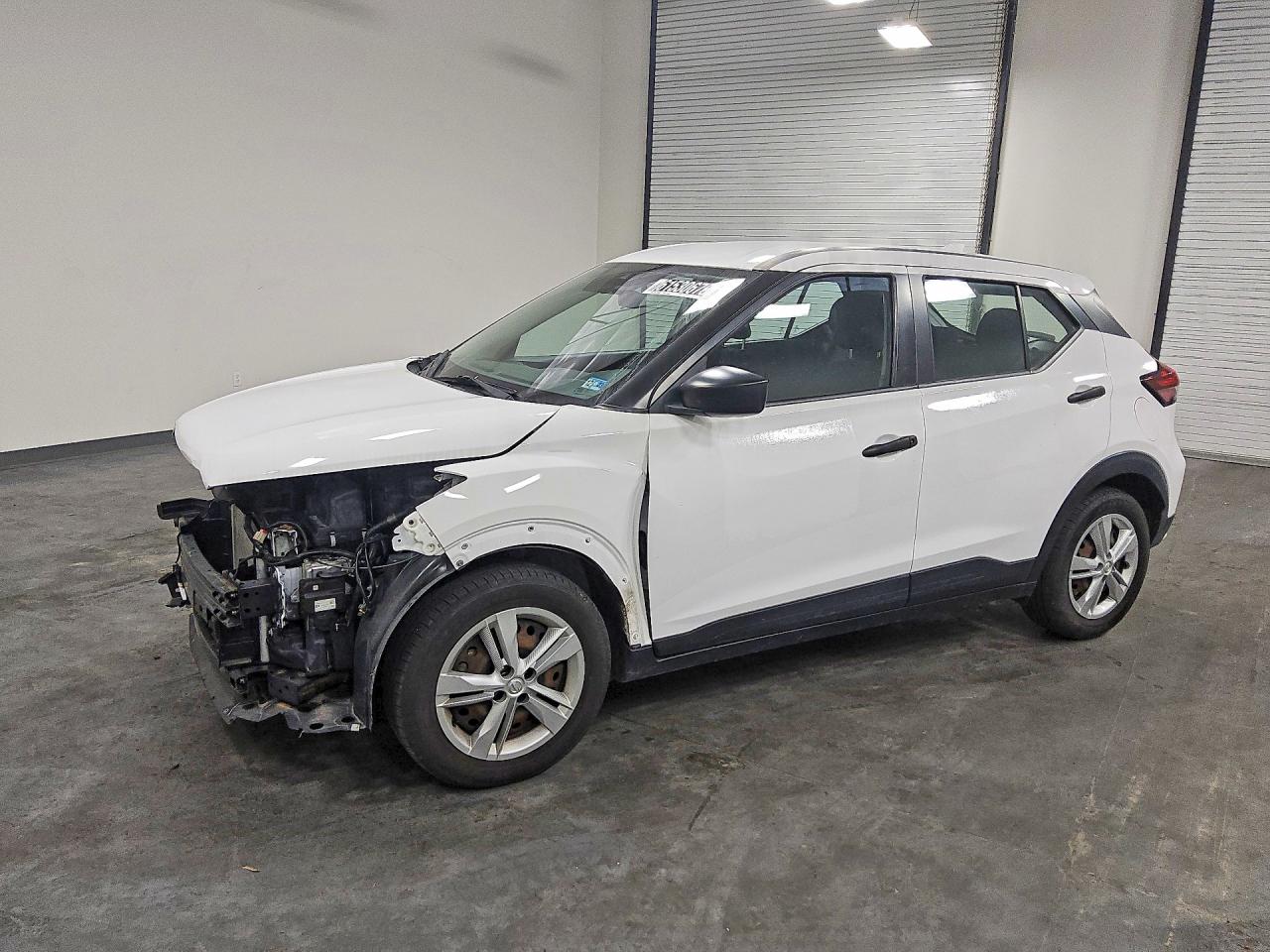 2023 NISSAN KICKS S