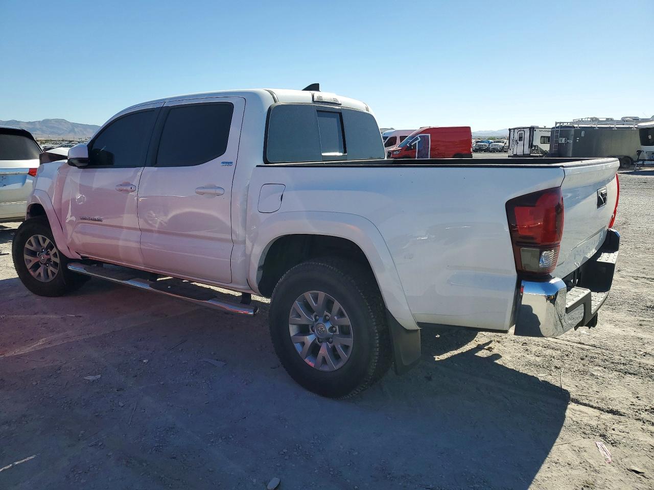 2018 TOYOTA TACOMA SR5 V6 — снимка 2