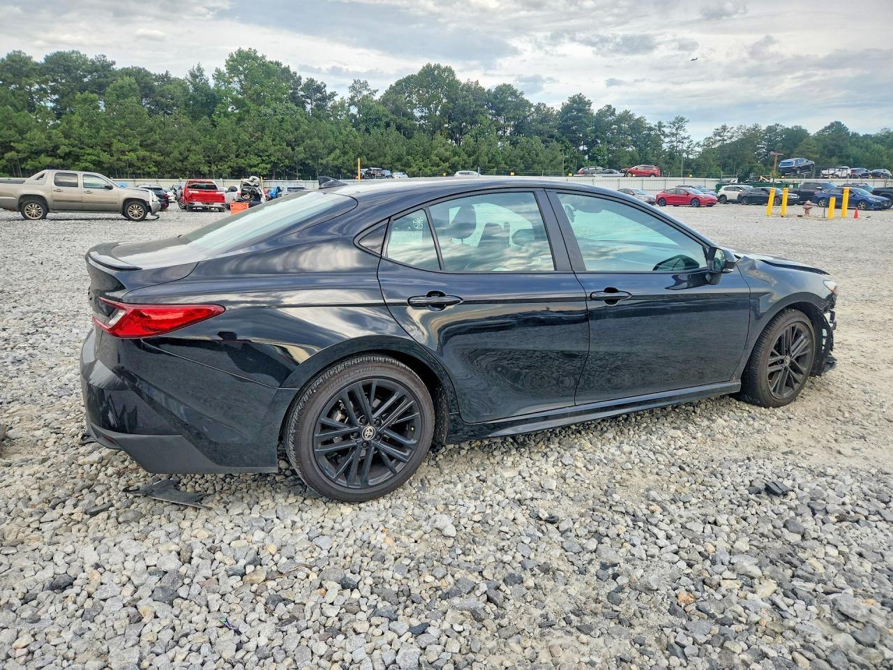 2026 TOYOTA CAMRY SE — снимка 3