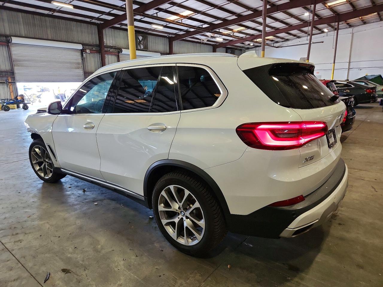 2019 BMW X5 XDRIVE40I — снимка 2
