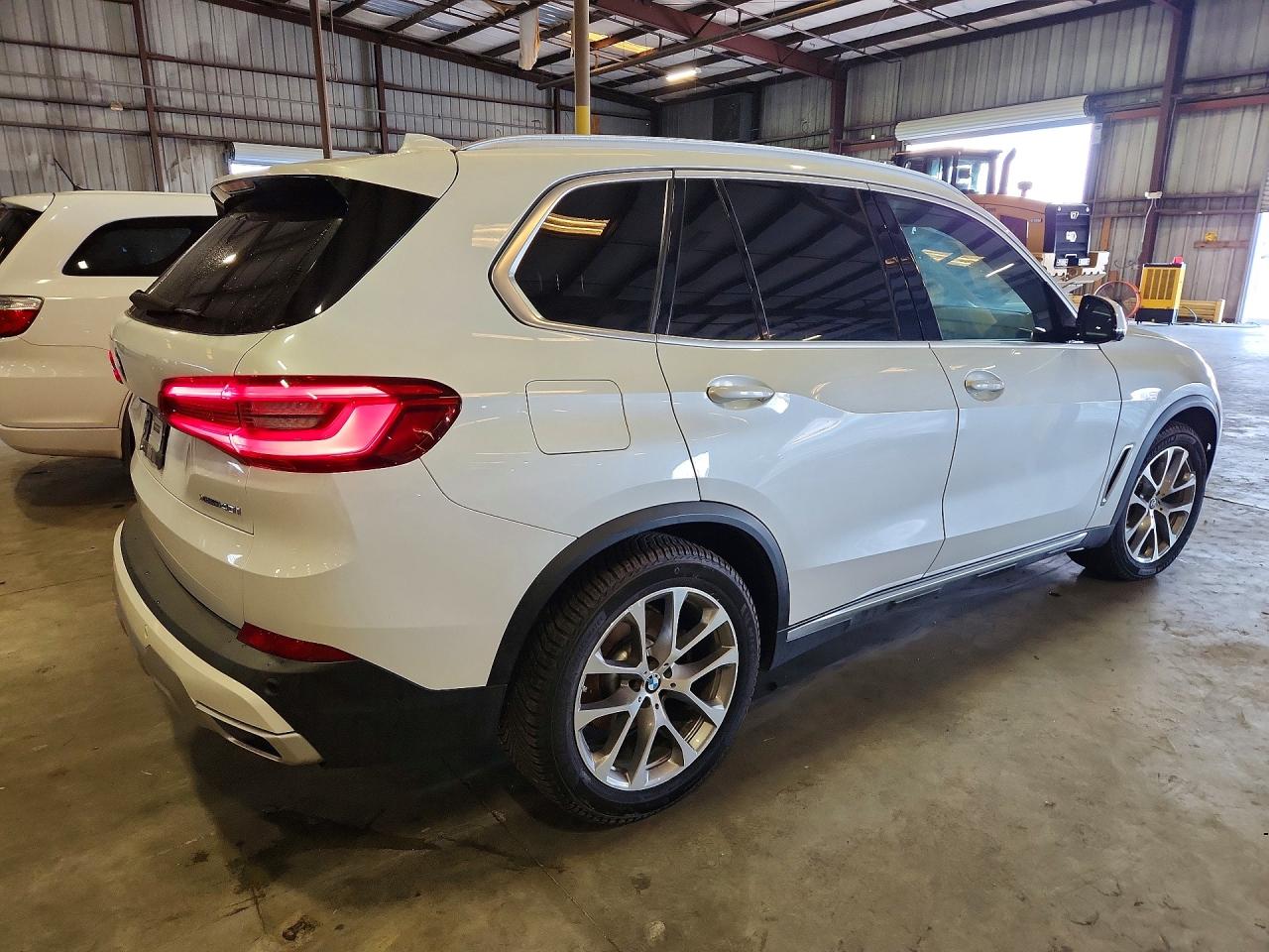 2019 BMW X5 XDRIVE40I — снимка 3
