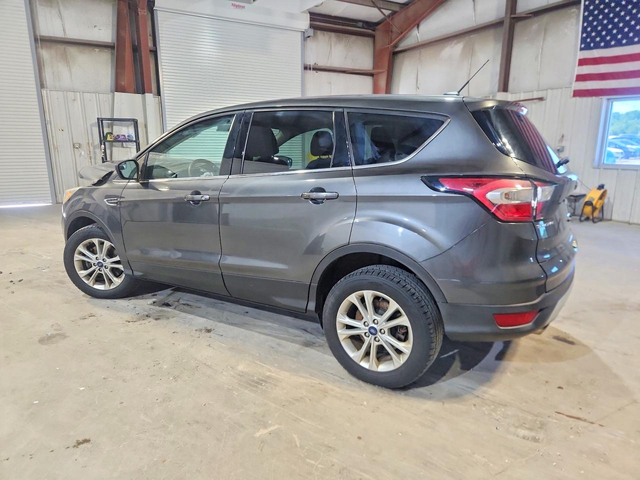 2017 FORD ESCAPE SE — снимка 2