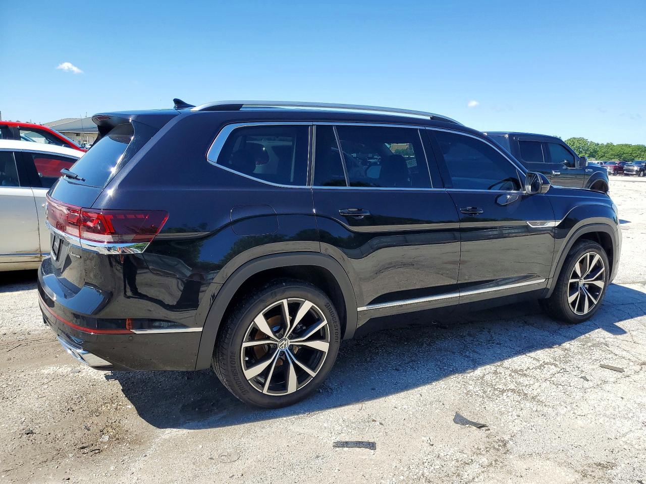2025 VOLKSWAGEN ATLAS SEL PREMIUM R-LINE — снимка 3