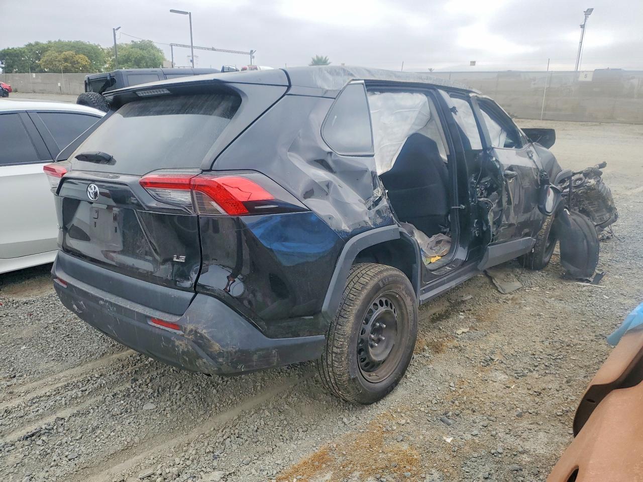 2023 TOYOTA RAV4 LE — снимка 3