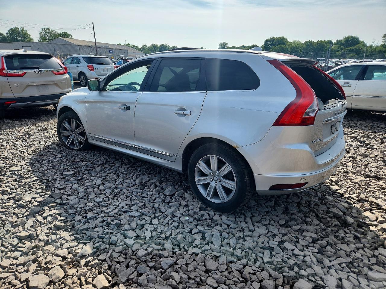 2017 VOLVO XC60 T5 INSCRIPTION — снимка 2