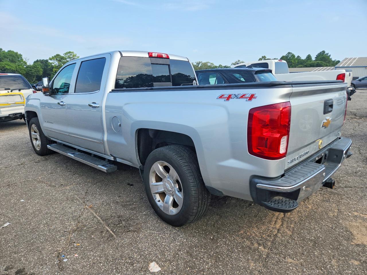 2017 CHEVROLET SILVERADO K1500 LTZ — снимка 2