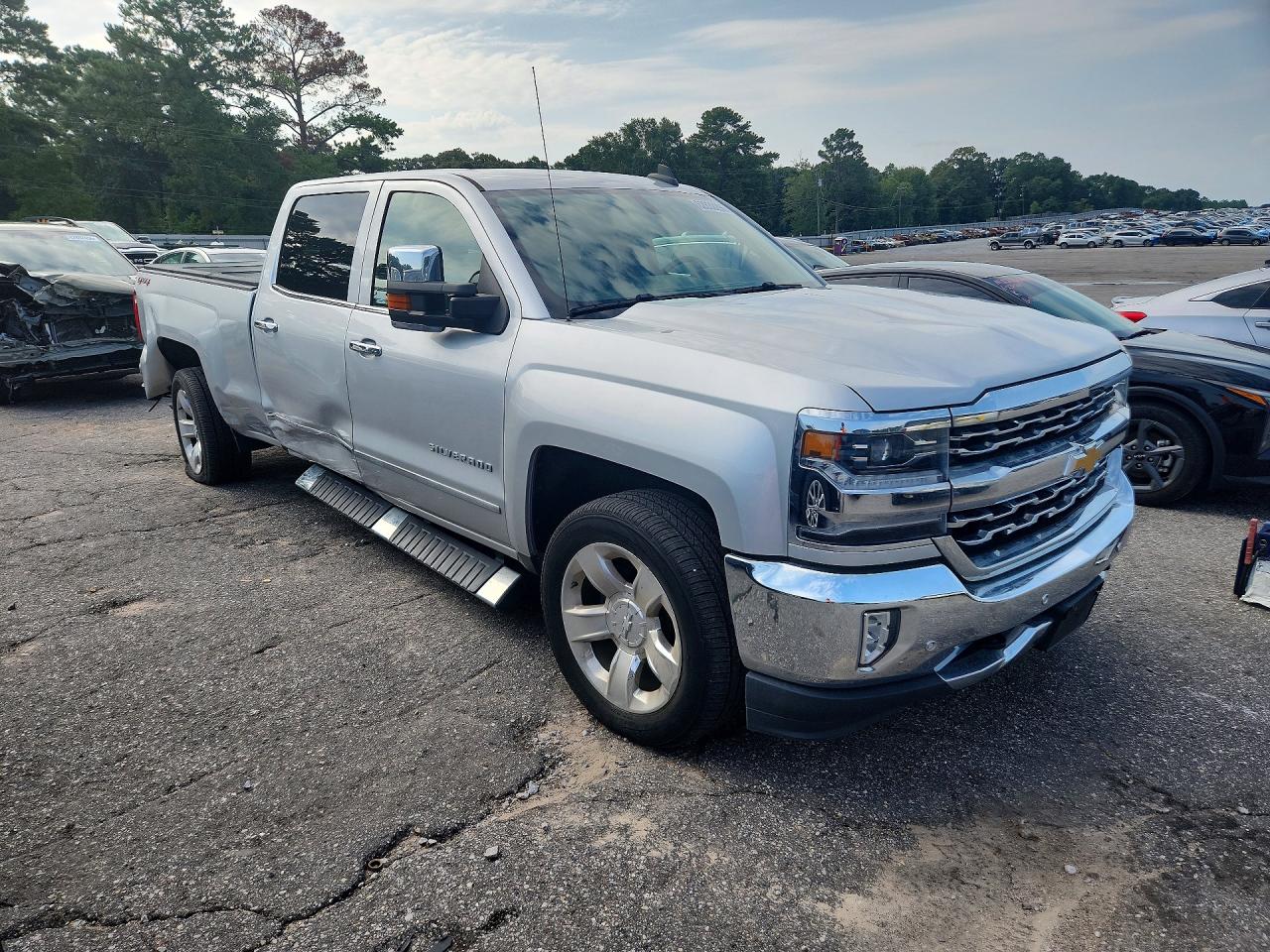 2017 CHEVROLET SILVERADO K1500 LTZ — снимка 4