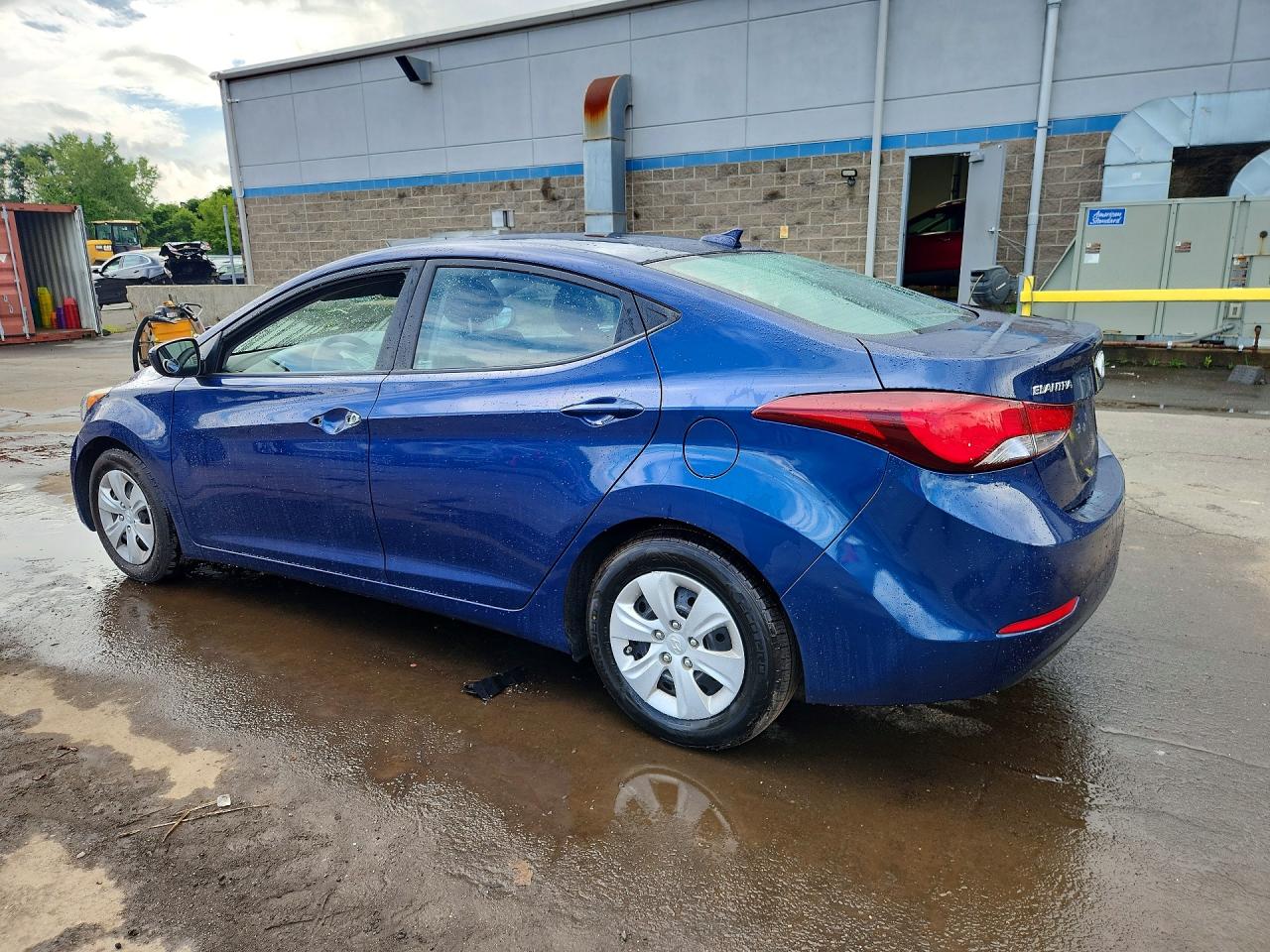 2016 HYUNDAI ELANTRA SE — снимка 2