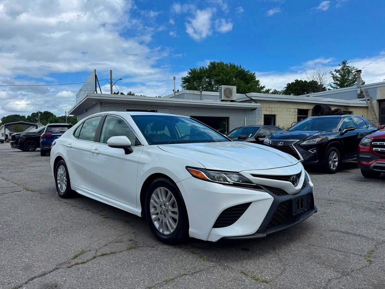 2020 TOYOTA CAMRY SE