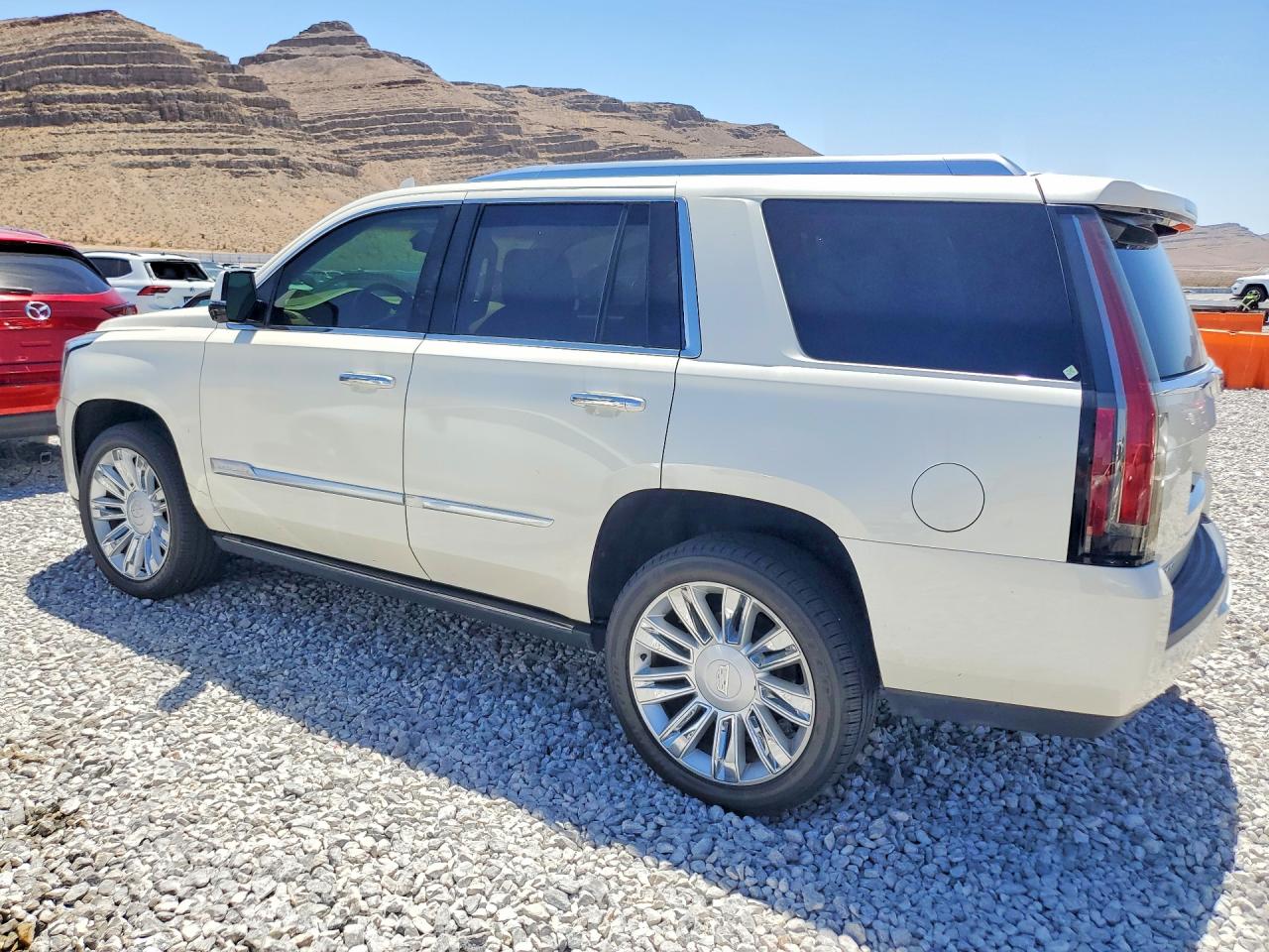 2015 CADILLAC ESCALADE PLATINUM — снимка 2