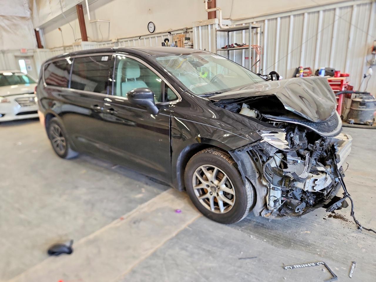 2017 CHRYSLER PACIFICA TOURING — снимка 4