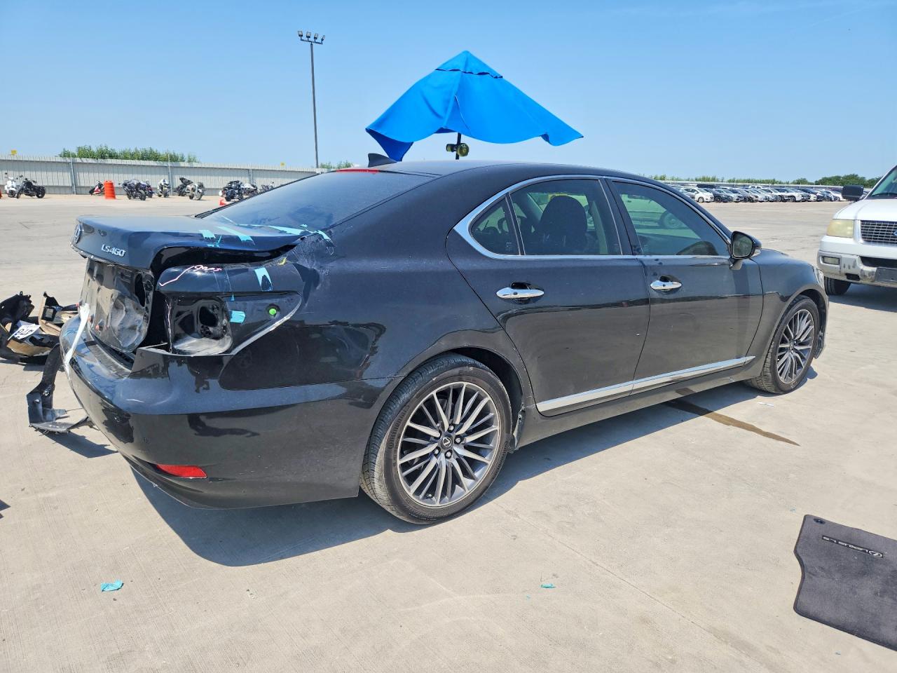 2014 LEXUS LS 460 — снимка 3