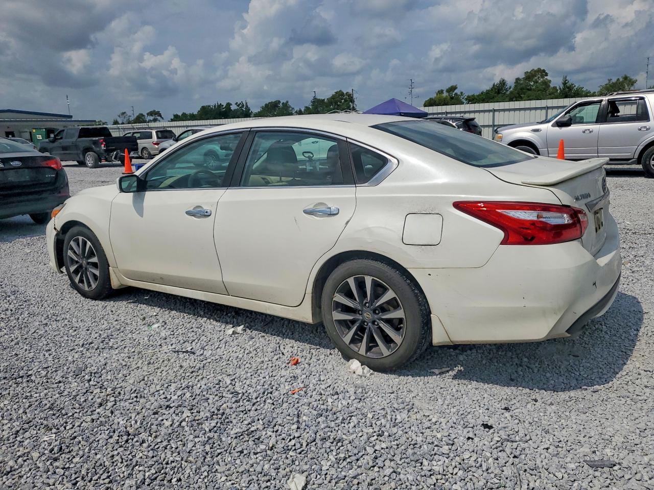 2017 NISSAN ALTIMA 2.5 S — снимка 2